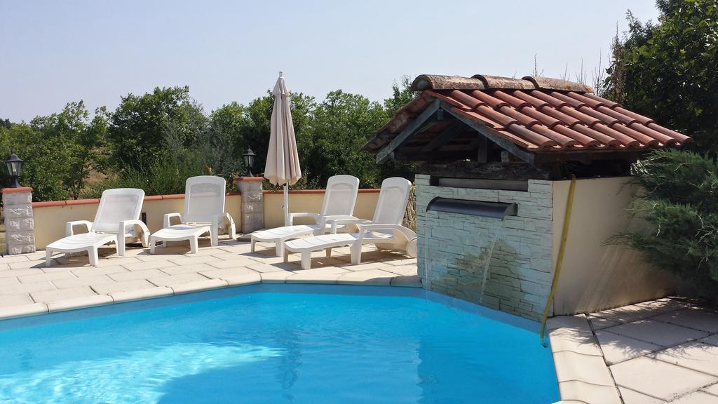 Les Tilleuls Bed & Breakfast Saint-Pe-Delbosc Exterior photo