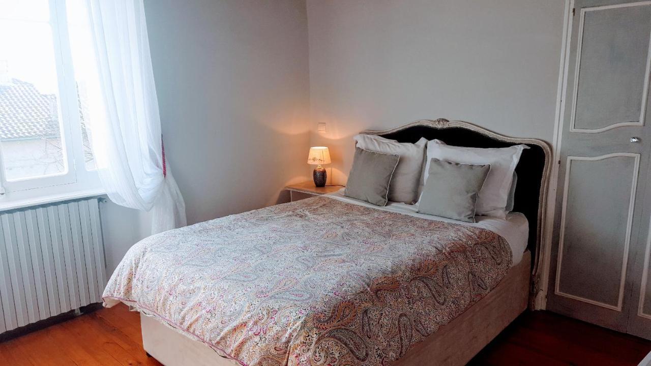 Les Tilleuls Bed & Breakfast Saint-Pe-Delbosc Exterior photo