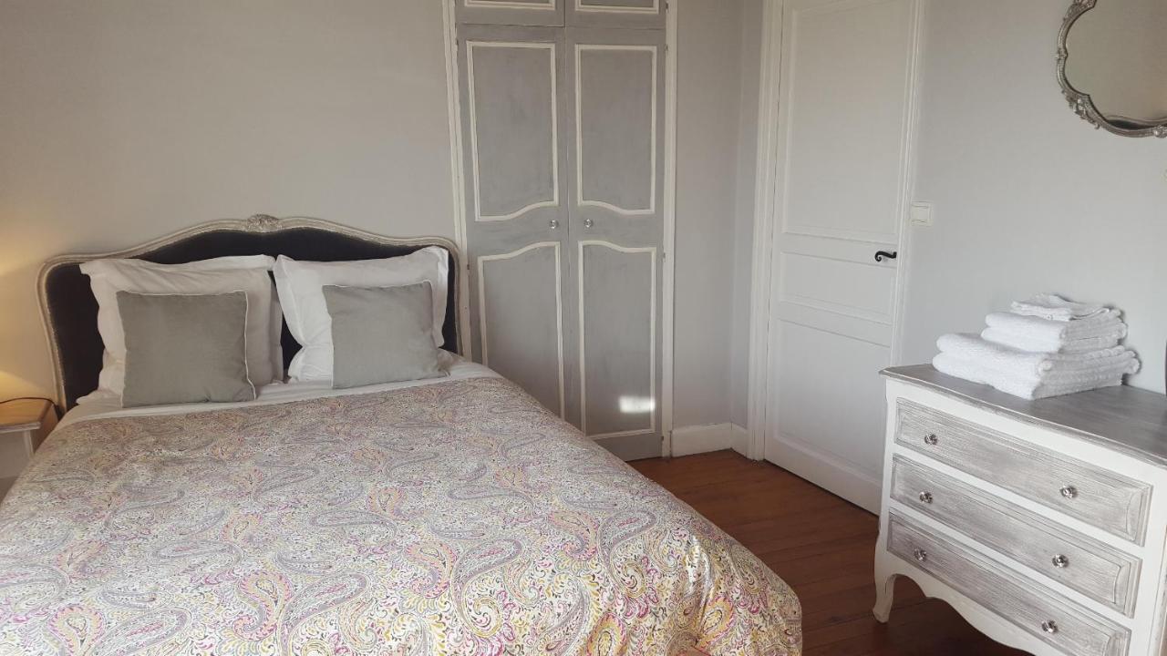 Les Tilleuls Bed & Breakfast Saint-Pe-Delbosc Exterior photo